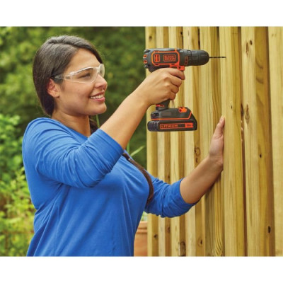 BLACK  DECKER Perceuse sans fil Lithium 18 V - 2 batteries - Coffret 160 accessoires -BDCDC18BAST-QW