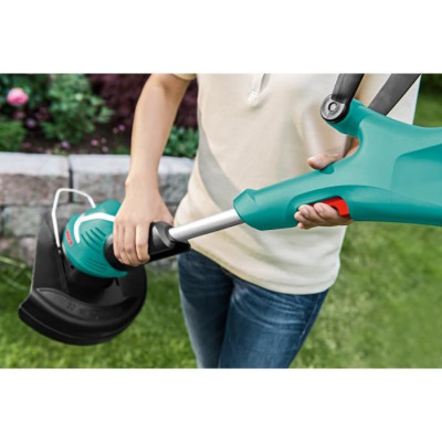 BOSCH Coupe-bordures électrique 24cm 400W ART 24